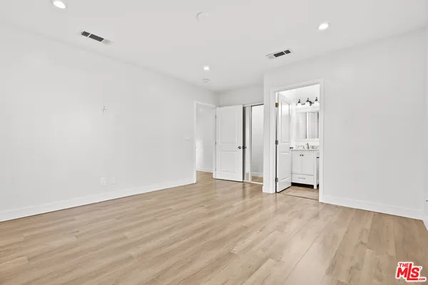 $999,000 | 10823 Cantara Street, Sun Valley, CA 91352