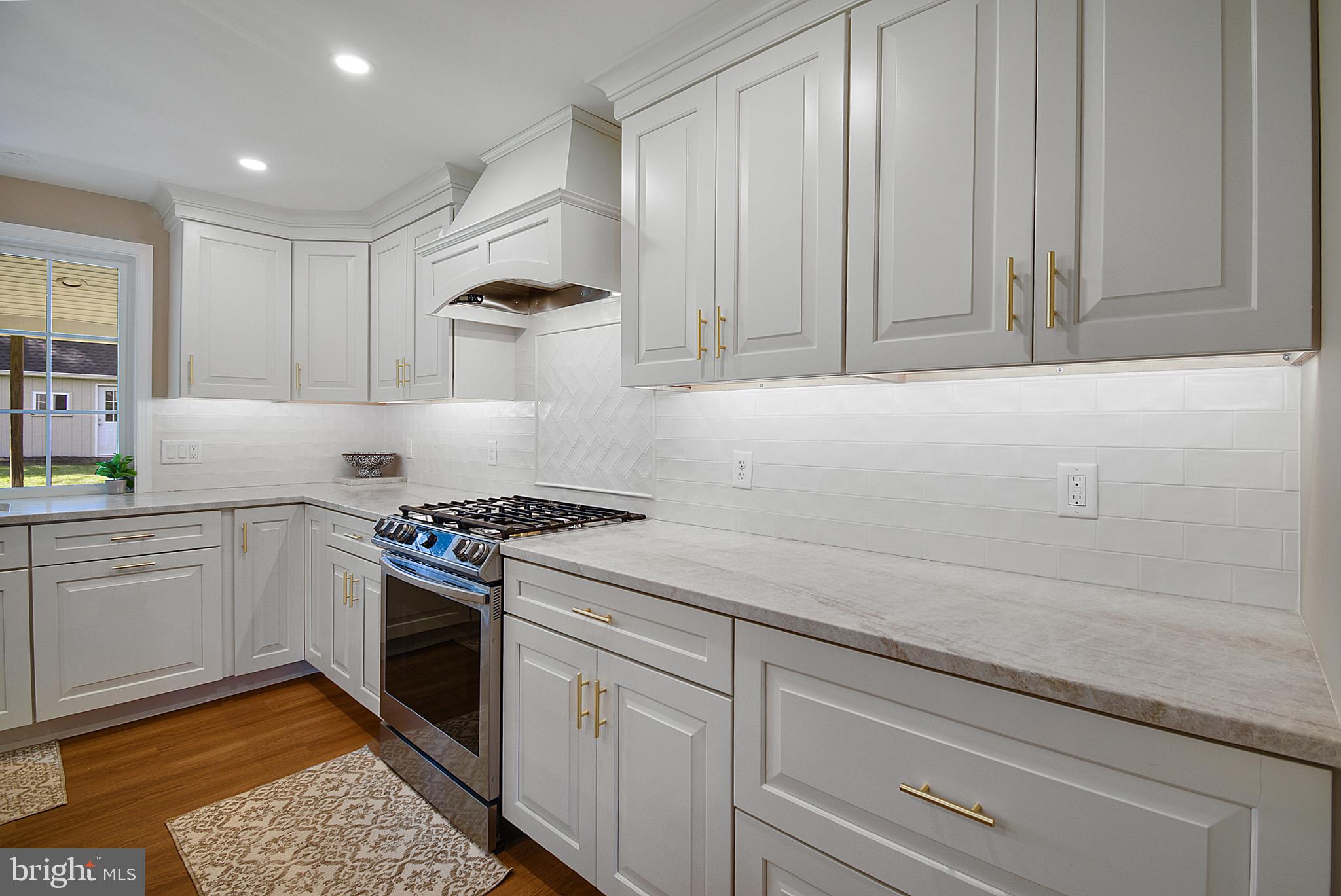 22 Sandown Road Norristown, PA 19403 - Photo 8 of 42 Kitchen