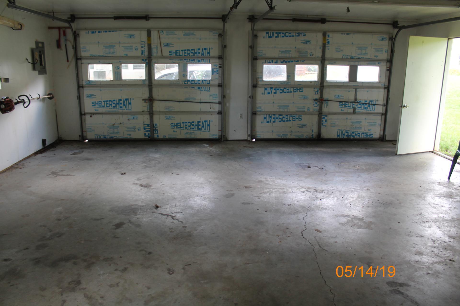 745 Kenyon Road Vinton, VA 24179 - Photo 52 of 52 a view of a garage