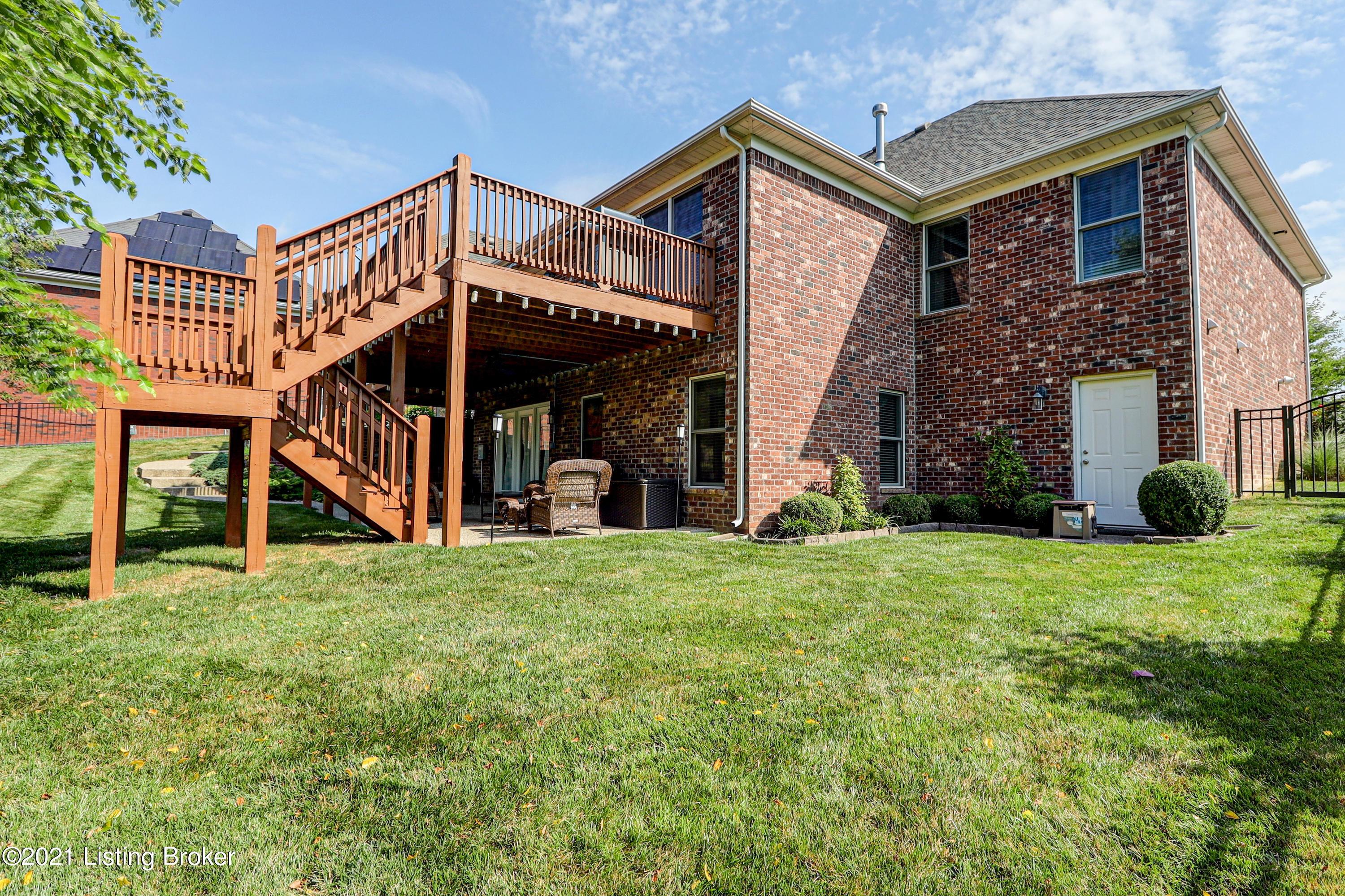 2706 Razor Ridge Court Louisville, KY 40299 - Photo 12 of 40 2706 razor ridge court (14 of 59)