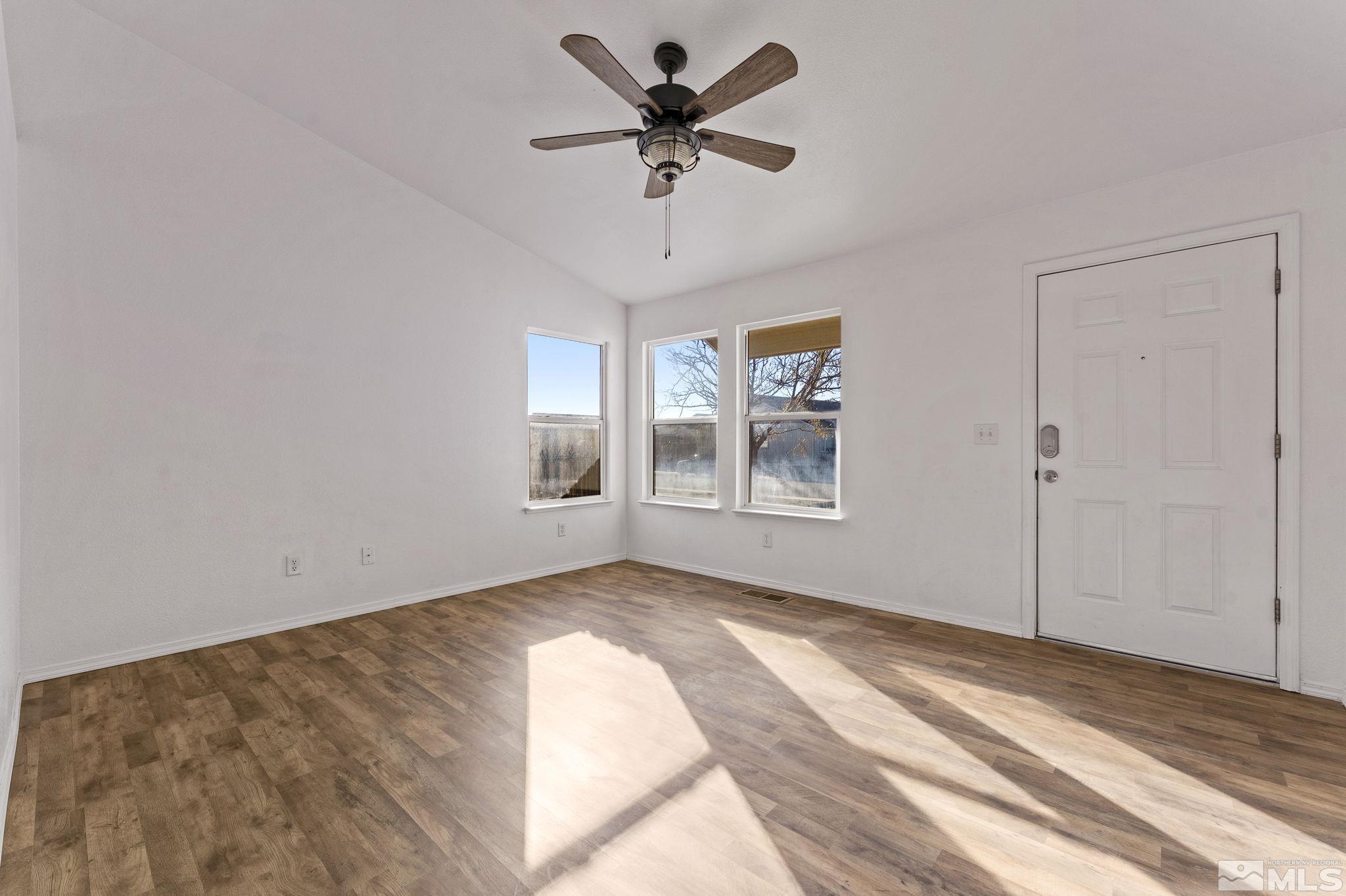 518 St Louis Road Fernley, NV 89408 - Photo 6 of 38 Photo 6