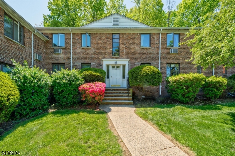 64D Troy Drive Springfield, NJ 07081 - Photo 14 of 18
