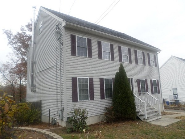 98 Derry Road Methuen, MA 01844 - Photo 3 of 30 Gallery Image 3