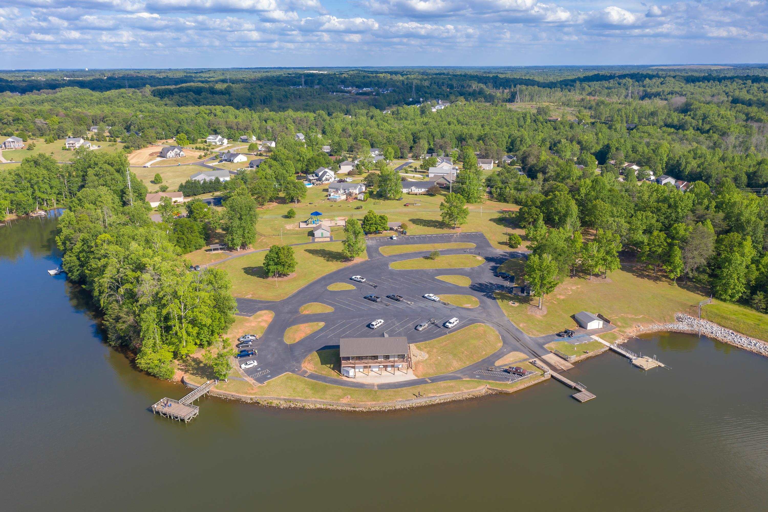 355 Gibbs Road Wellford, SC 29385 - Photo 6 of 20