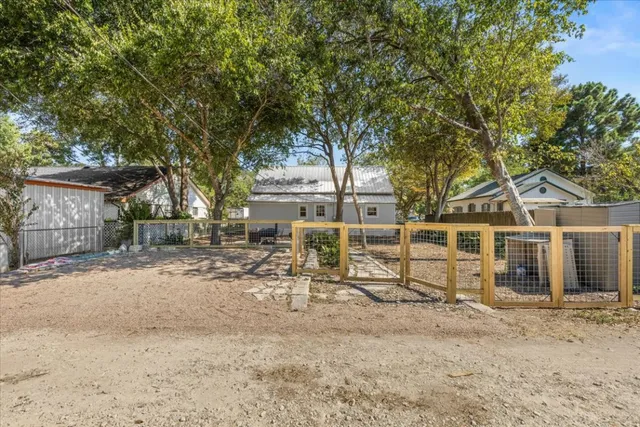 a view of house with outdoor space