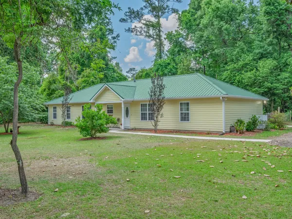$419,000 | 32 Palomino Road, Crawfordville, FL 32327