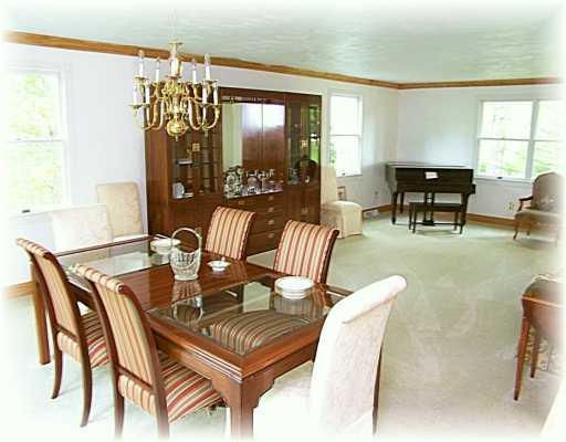 129 Crouse Road Greensburg, PA 15601 - Photo 3 of 8 Dining Room.