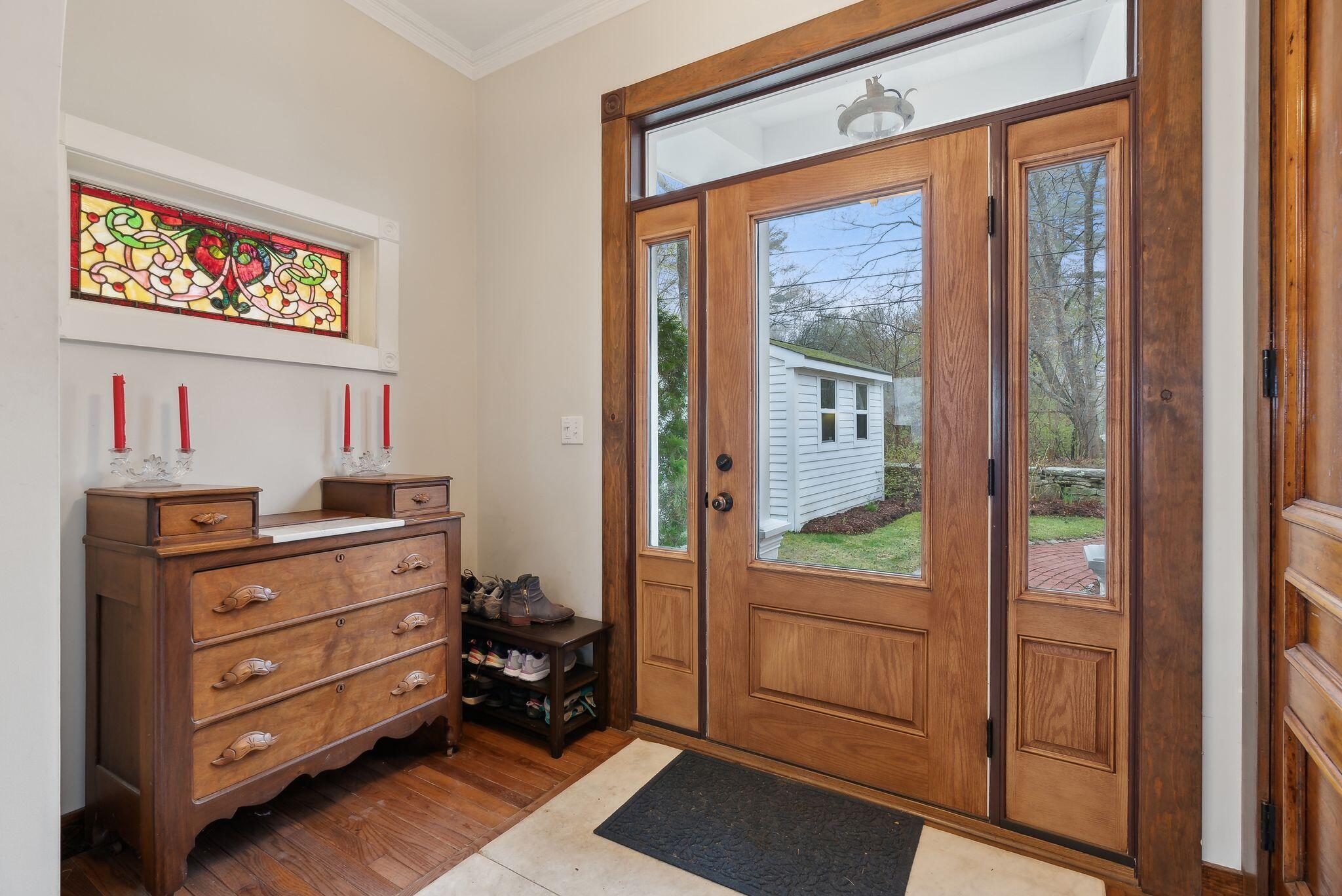 44 Maquoit Drive Freeport, ME 04032 - Photo 11 of 58 Front entry