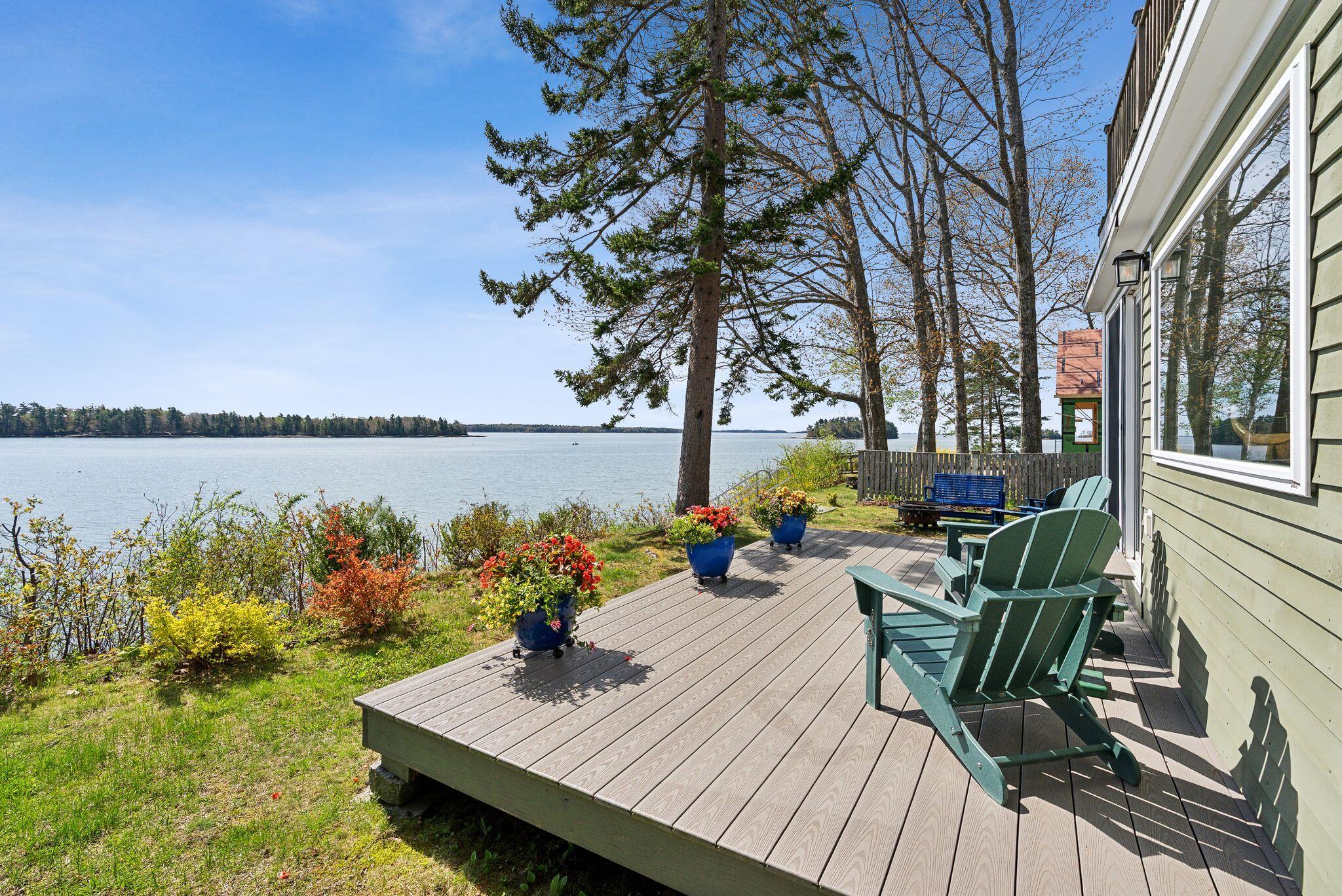 44 Maquoit Drive Freeport, ME 04032 - Photo 2 of 58 1st floor deck