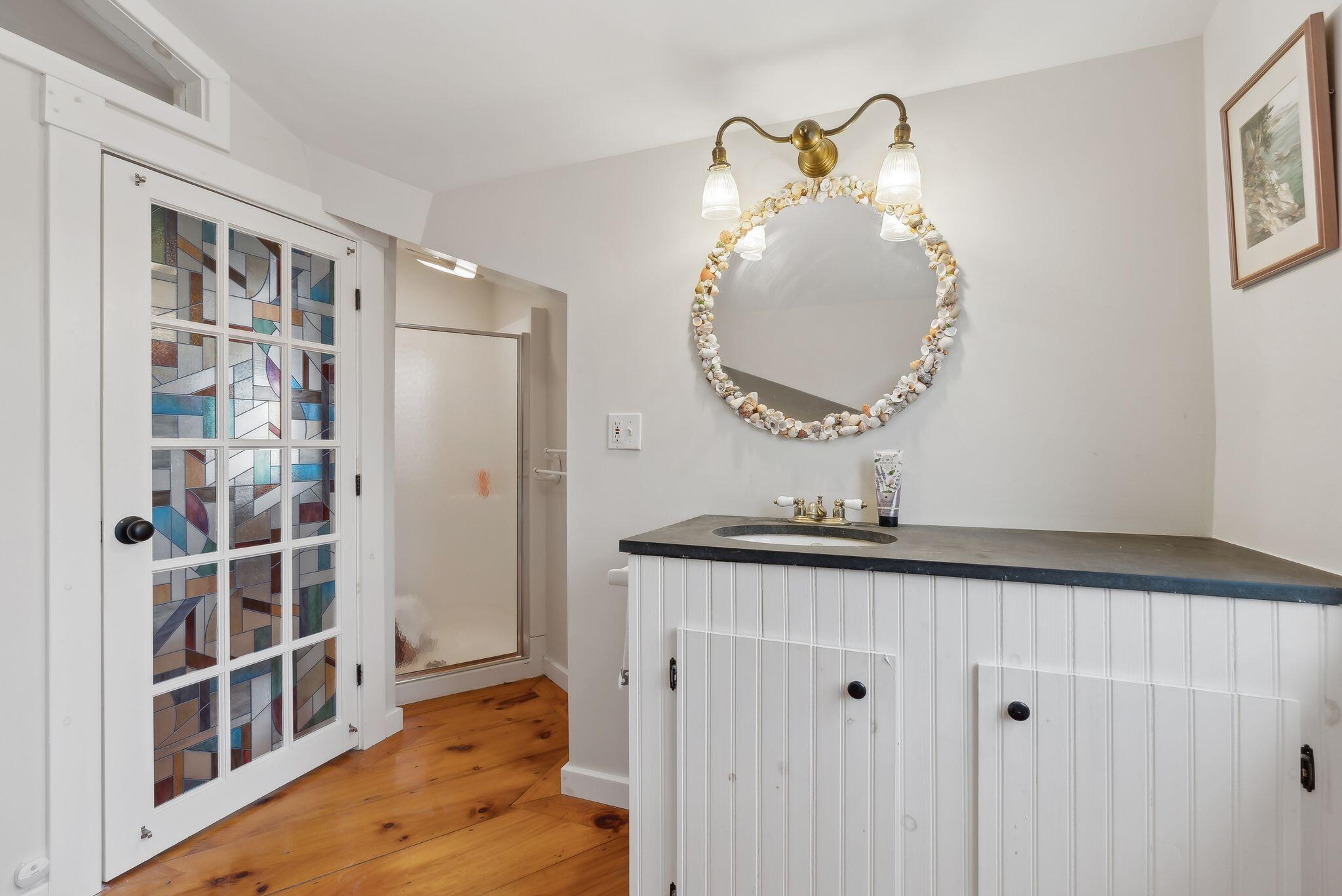 44 Maquoit Drive Freeport, ME 04032 - Photo 43 of 58 3rd floor bathroom