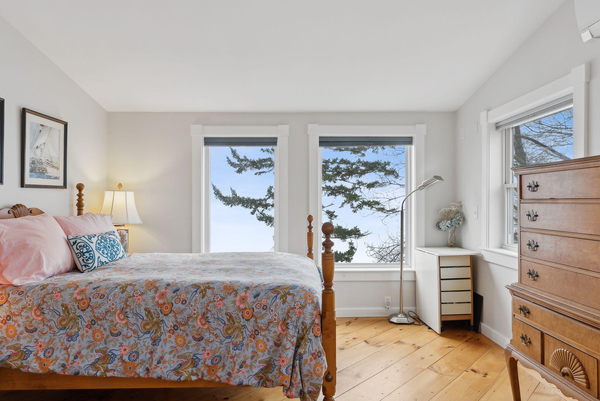 44 Maquoit Drive Freeport, ME 04032 - Photo 45 of 58 3rd floor bedroom (2)