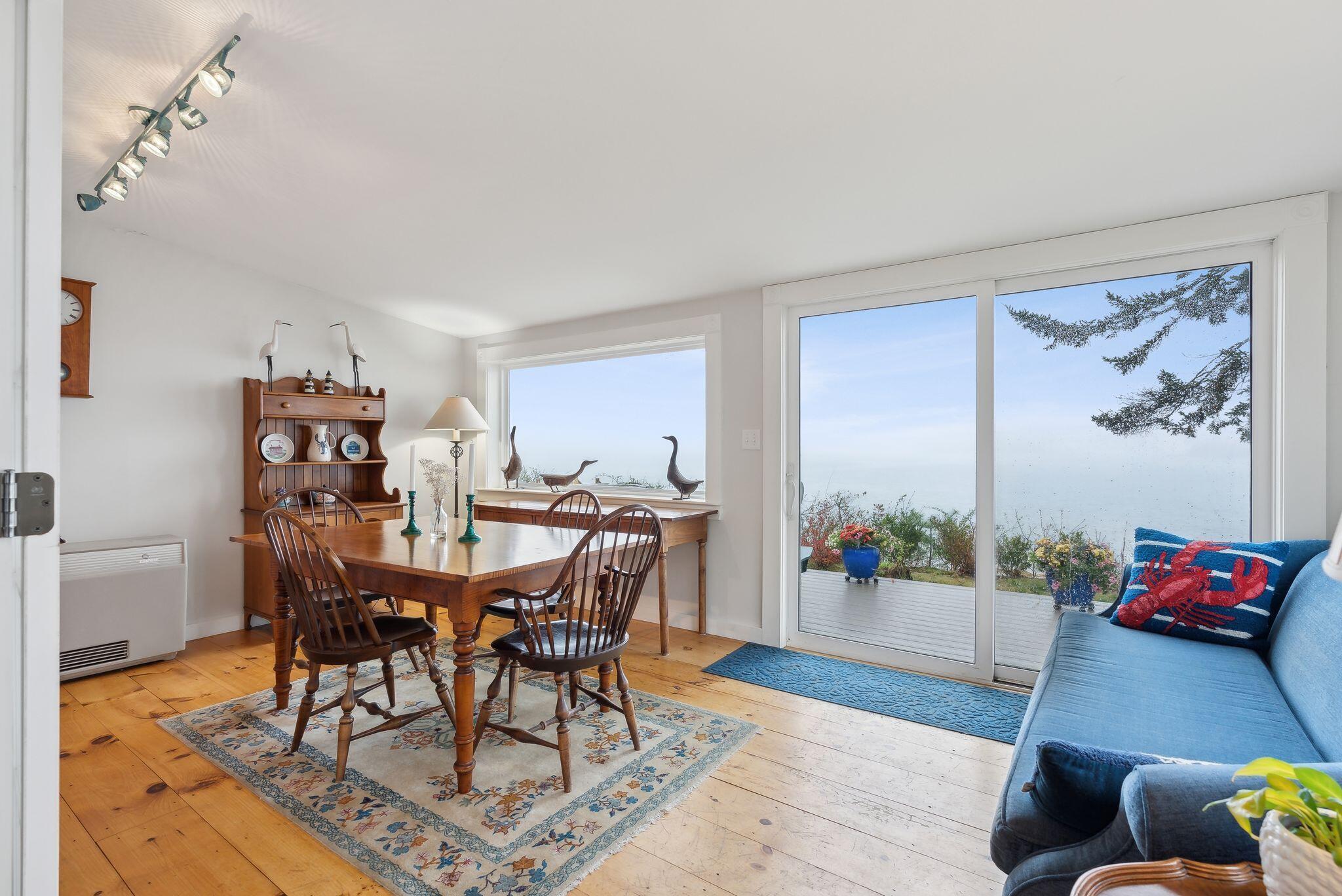 44 Maquoit Drive Freeport, ME 04032 - Photo 8 of 58 Dining Area