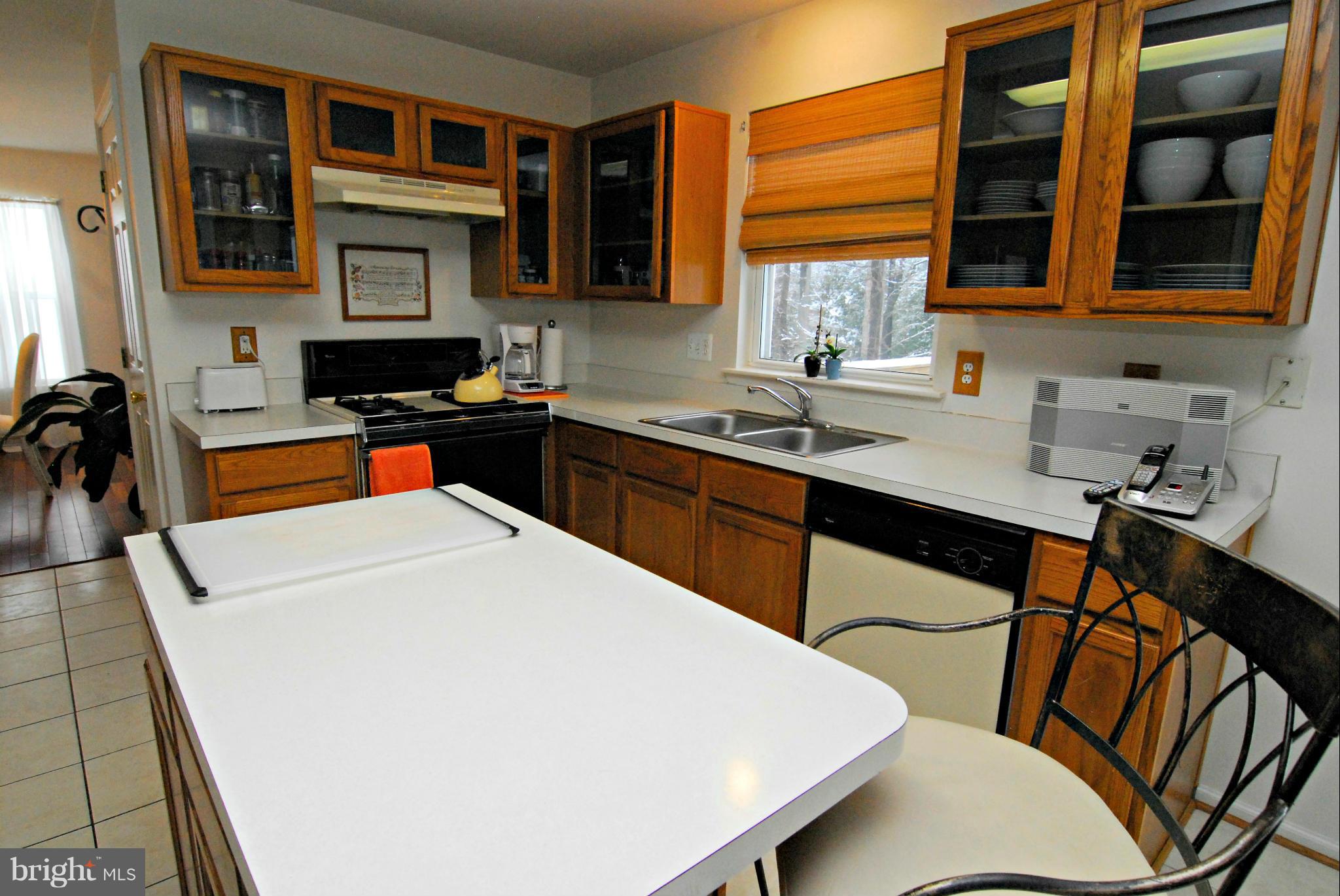 12300 Snowden Woods Road Laurel, MD 20708 - Photo 6 of 29 Kitchen