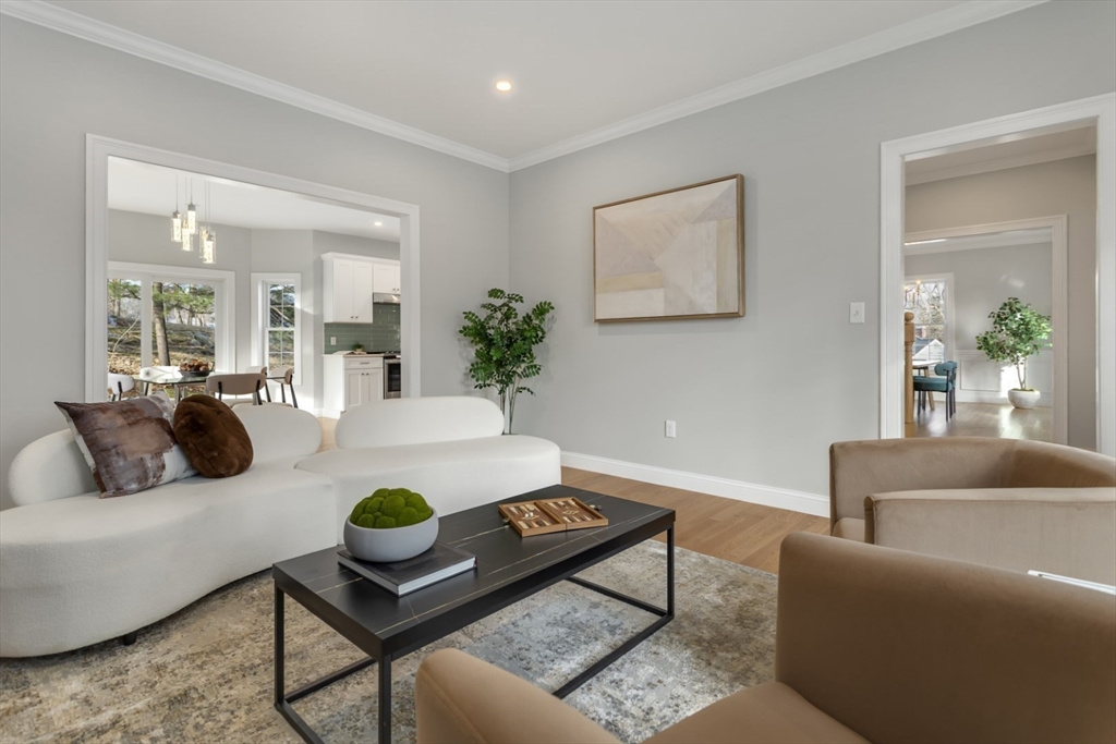 199 Forest Street Reading, MA 01867 - Photo 3 of 24 Gallery Image 3