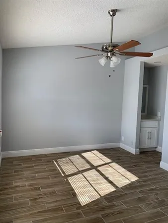 $2,300 | 125 Southwest 3rd Street, Pompano Beach, FL 33060