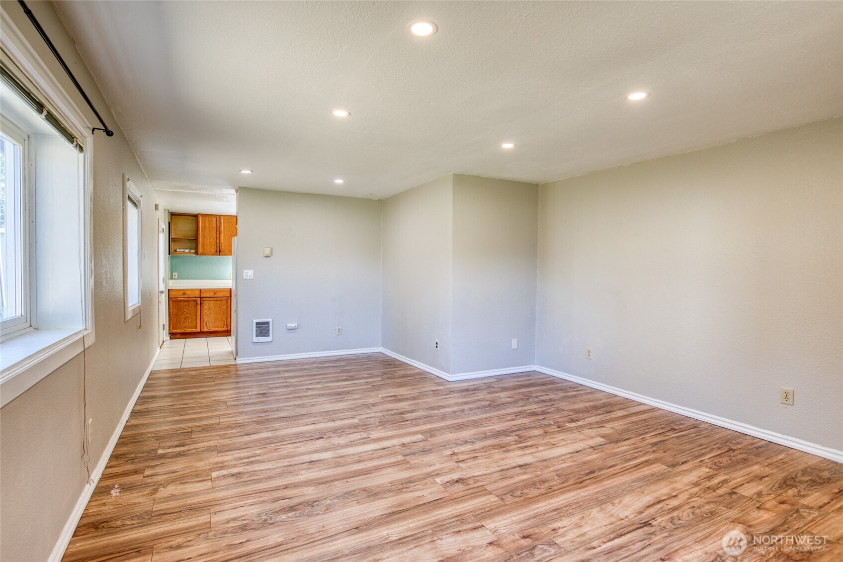121 West Marion Street Aberdeen, WA 98520 - Photo 6 of 24