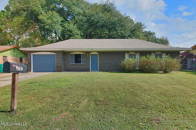 $115,000 | 5707 Eastwood Drive, Moss Point, MS 39563