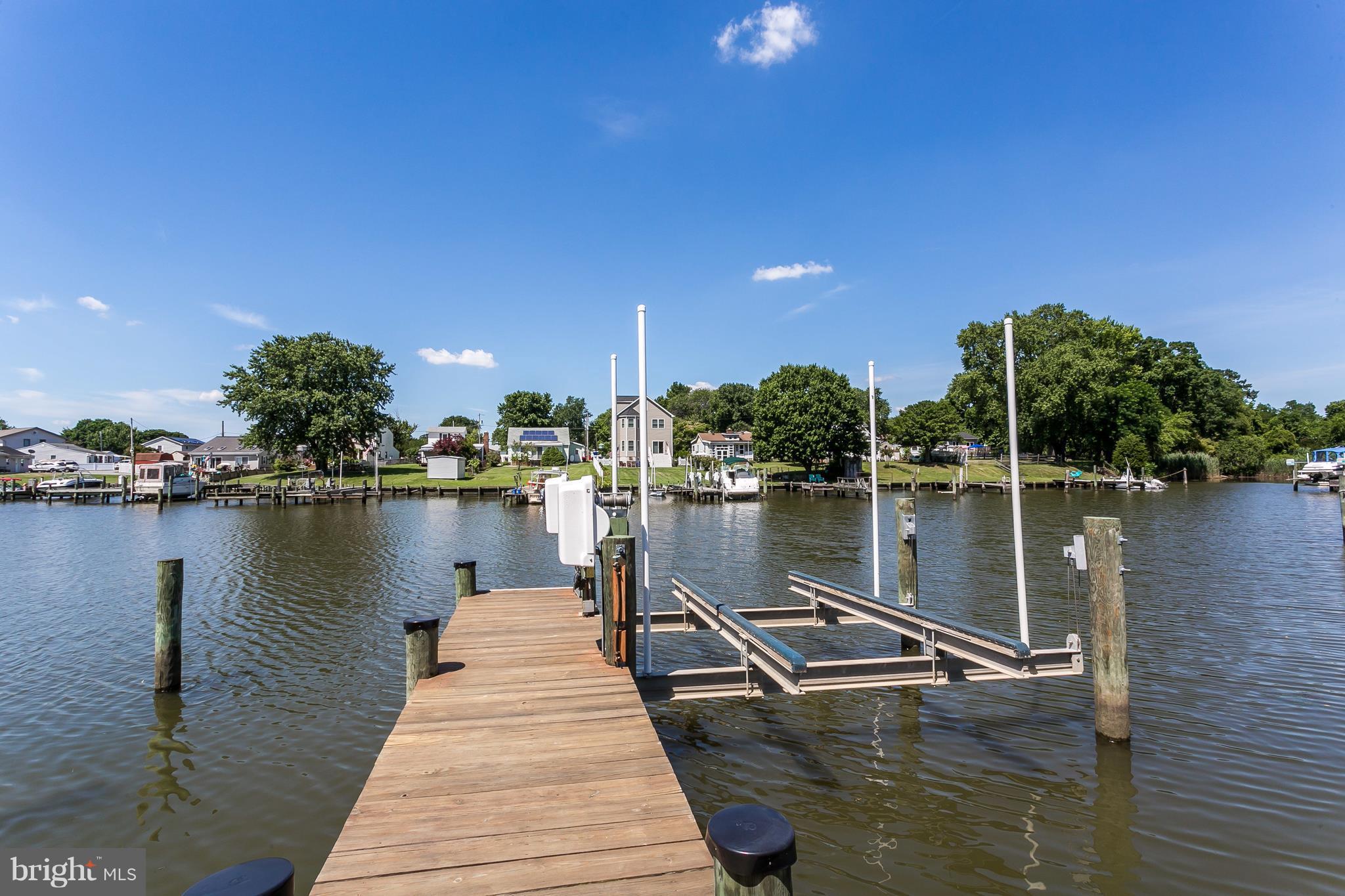 328 Miles Road Baltimore, MD 21221 - Photo 28 of 30 Dock With Lift