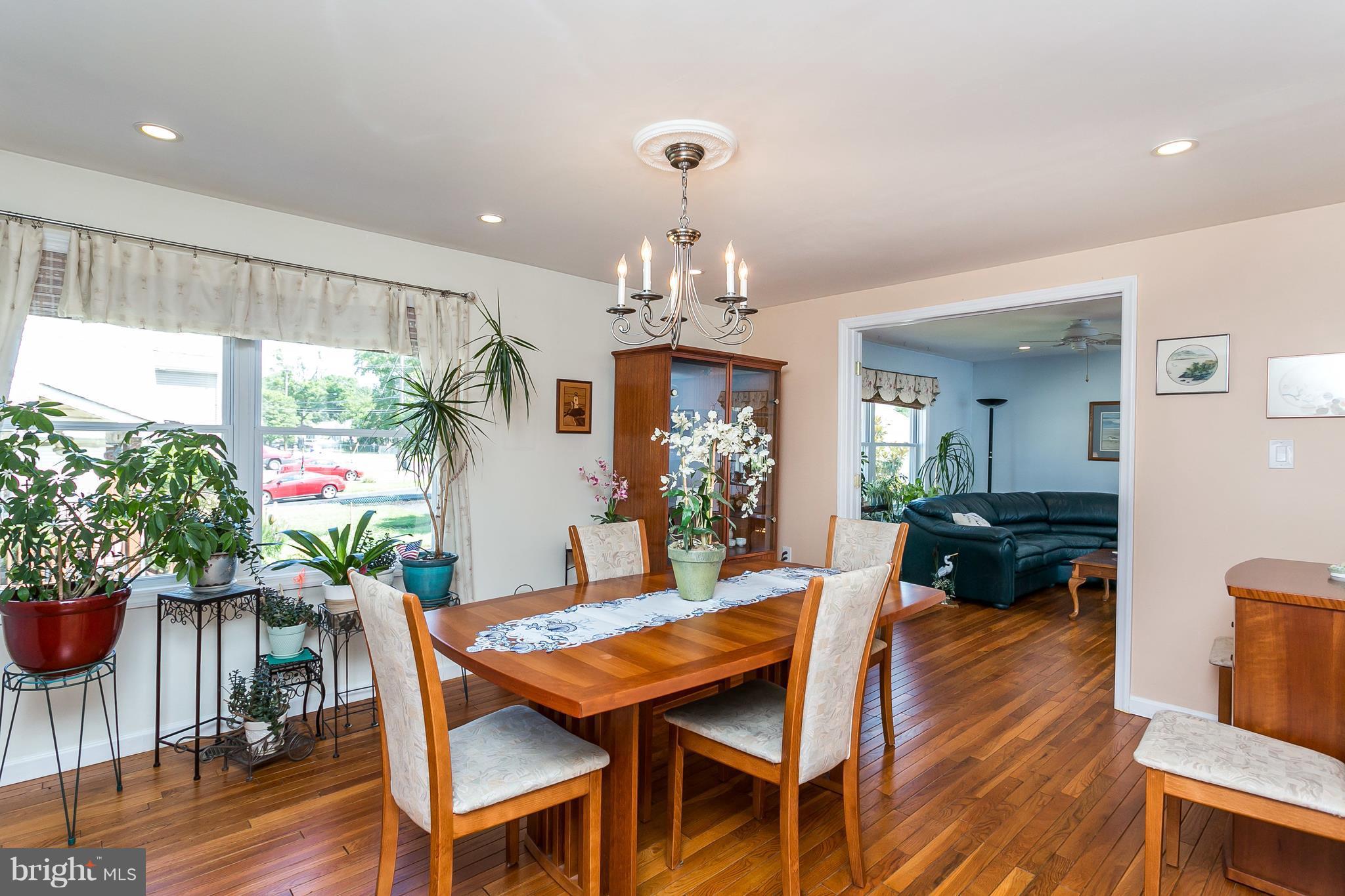 328 Miles Road Baltimore, MD 21221 - Photo 5 of 30 Dining Room