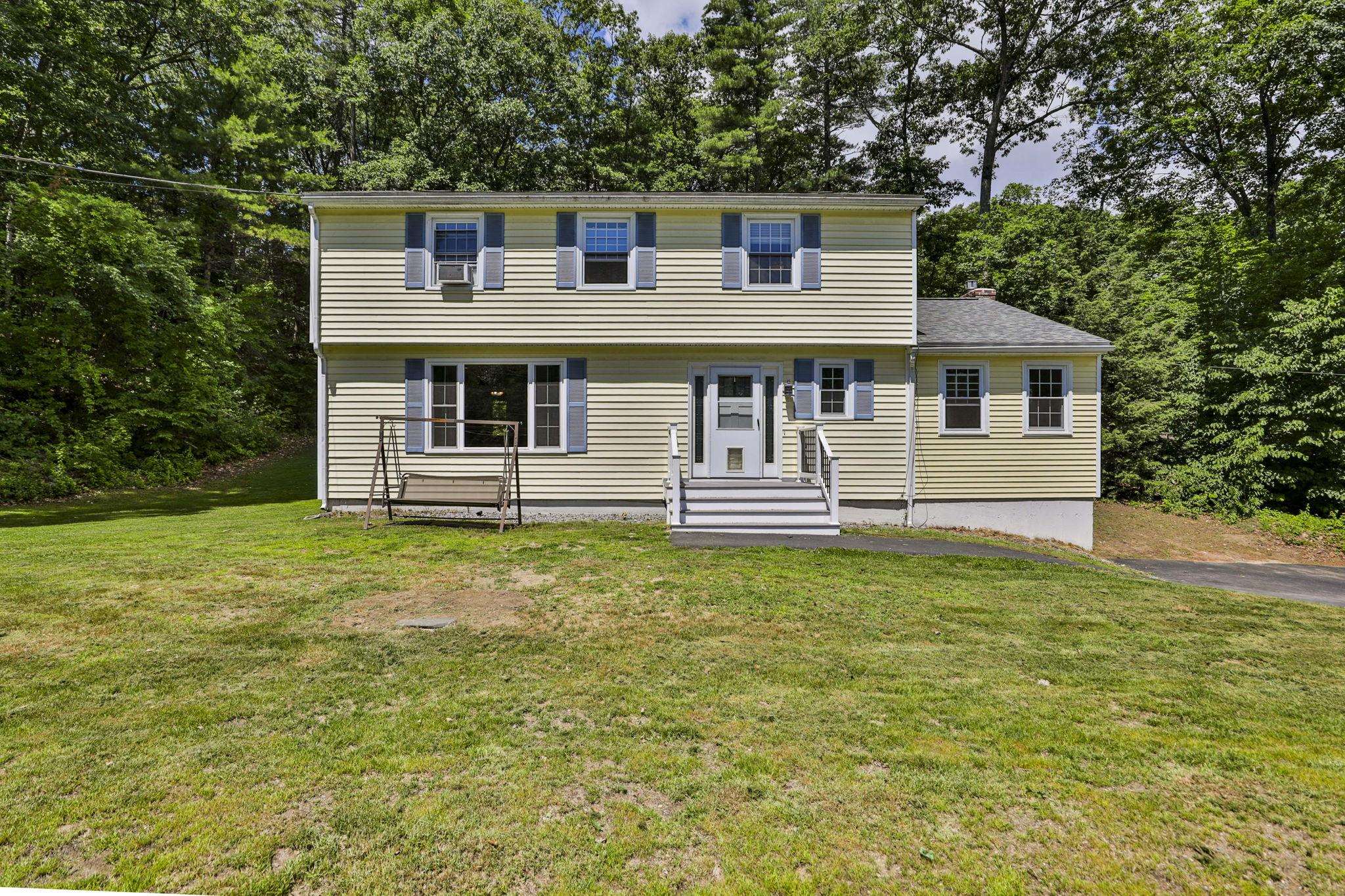 15 Castle Hill Road Pelham, NH 03076 - Photo 3 of 47