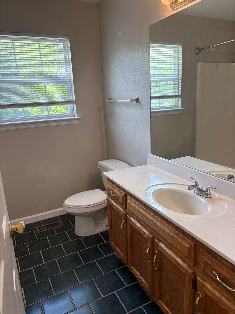 1106 Car Line Road, Unit B Rossville, GA 30741 - Photo 25 of 48 57837524_large
