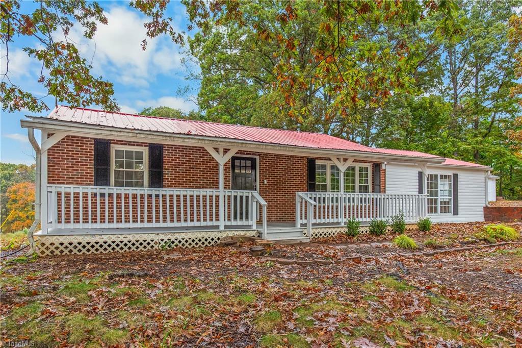 2774 Valleyspring Road Kernersville, NC 27284 - Photo 2 of 30