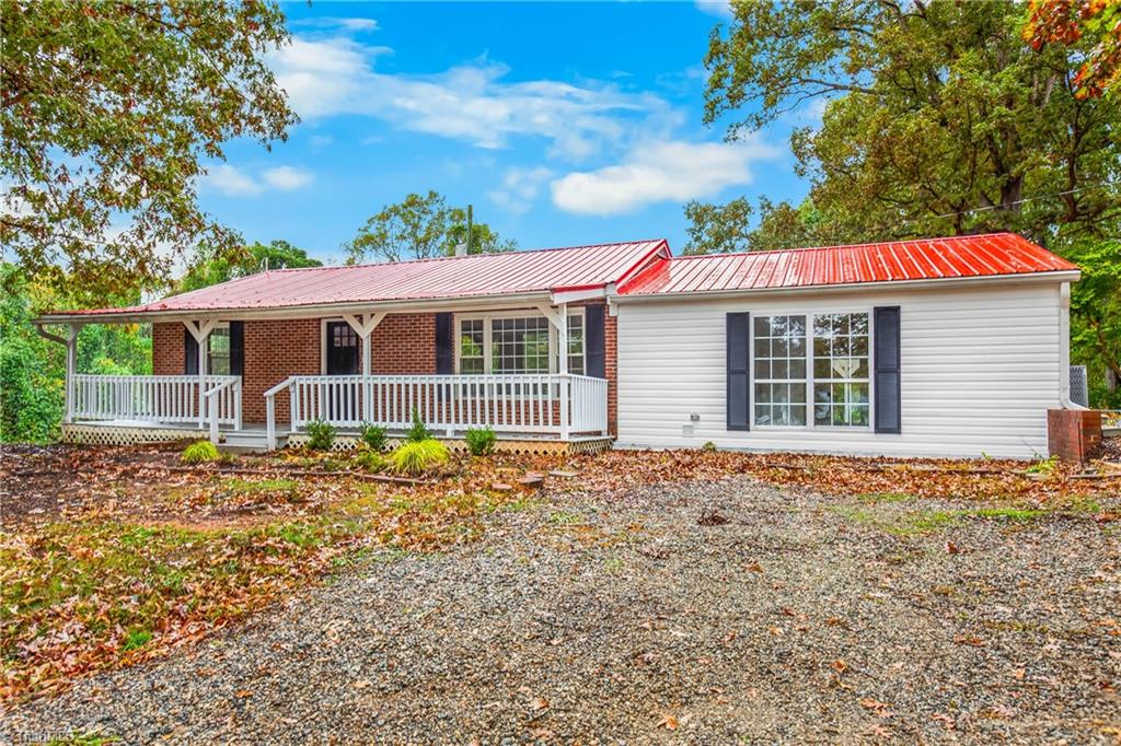 2774 Valleyspring Road Kernersville, NC 27284 - Photo 3 of 30