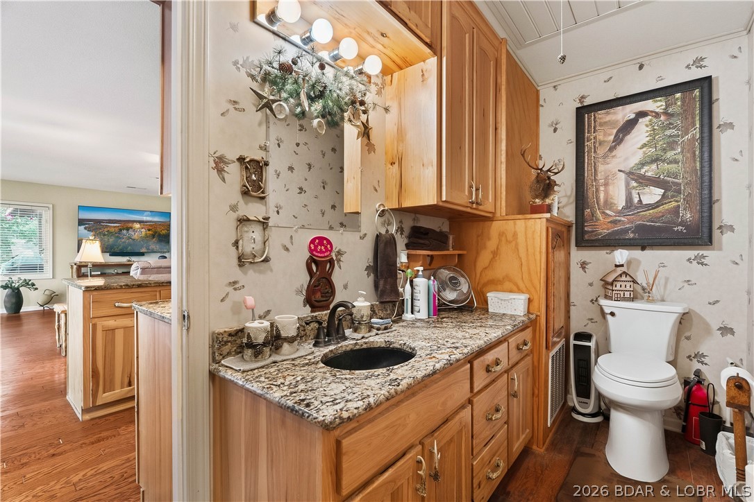 30501 Buchanan Road Stover, MO 65078 - Photo 27 of 80 Cabin Bathoom located behind the kitchen area