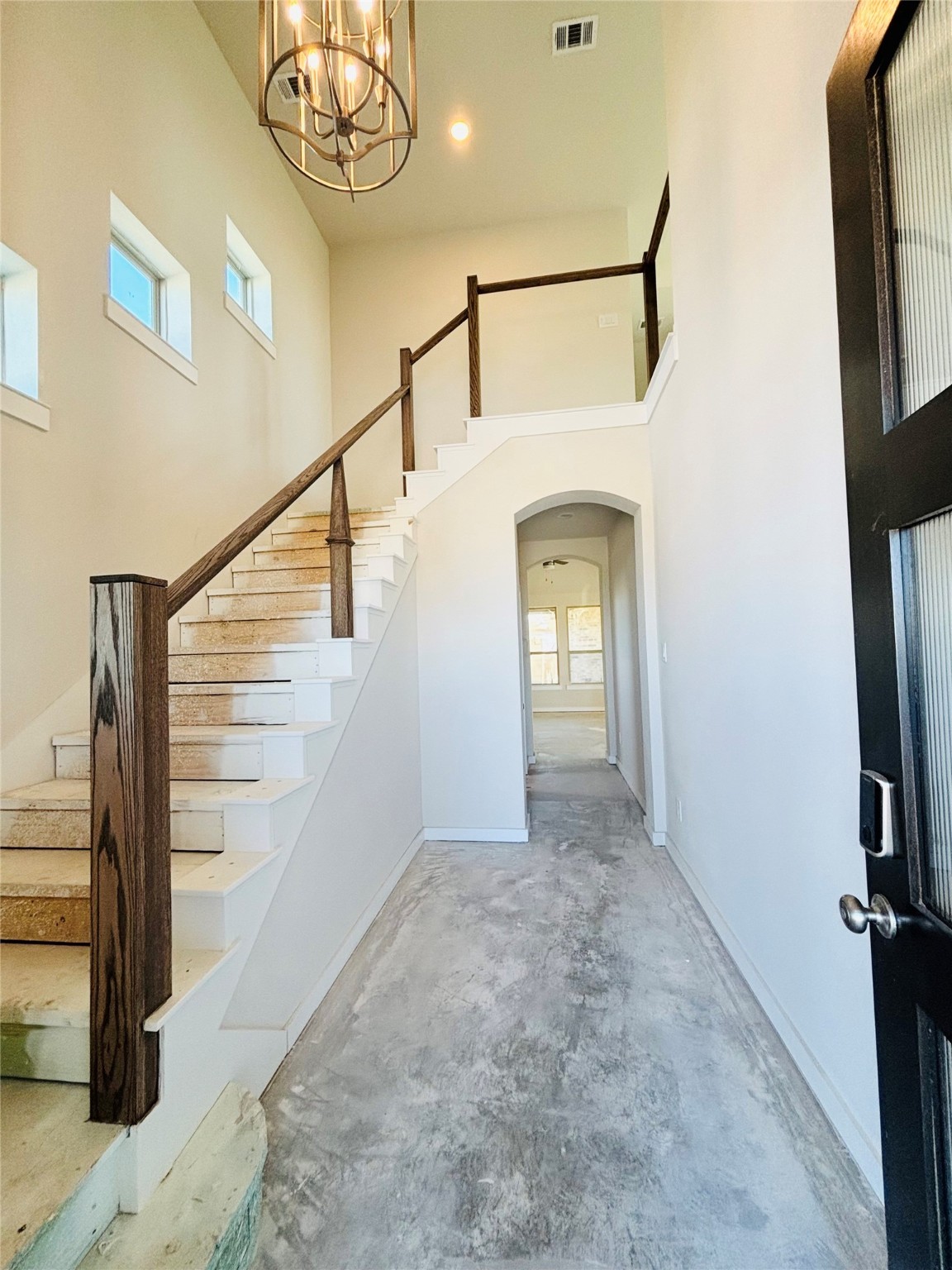 5314 Getty Lane Manvel, TX 77578 - Photo 4 of 17 a view of entryway and hall with wooden floor