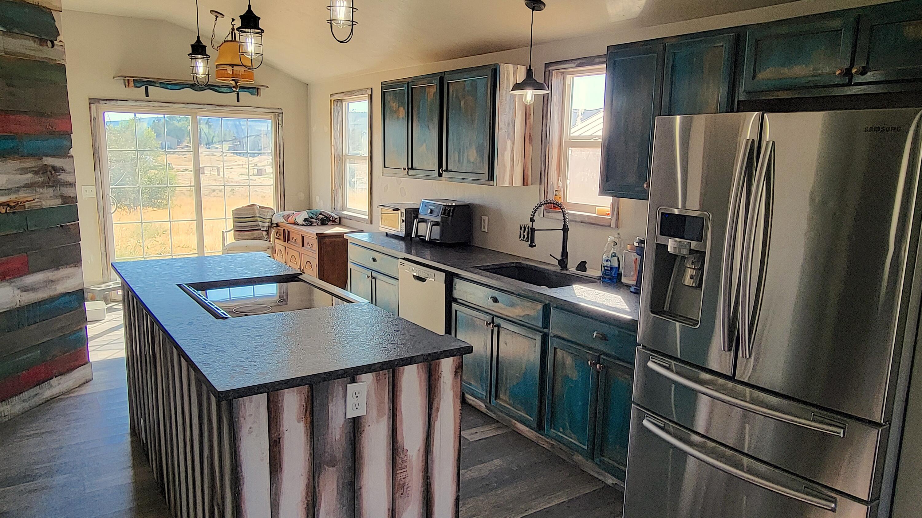 696 North Barnes Road Prineville, OR 97754 - Photo 7 of 23 20240919_101752
