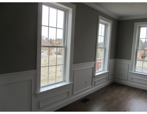 5 Oldfield Road Bridgewater, MA 02324 - Photo 4 of 27 Gallery Image 4