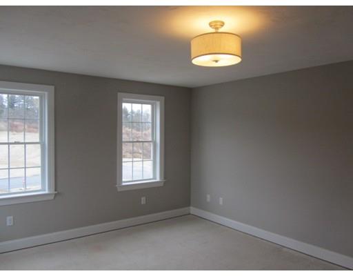 5 Oldfield Road Bridgewater, MA 02324 - Photo 8 of 27 Gallery Image 8