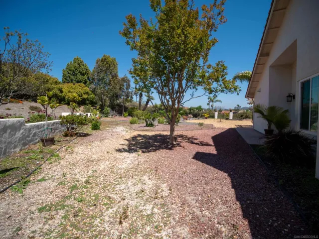 $11,000 | 11748 Via Chona, San Diego, CA 92128