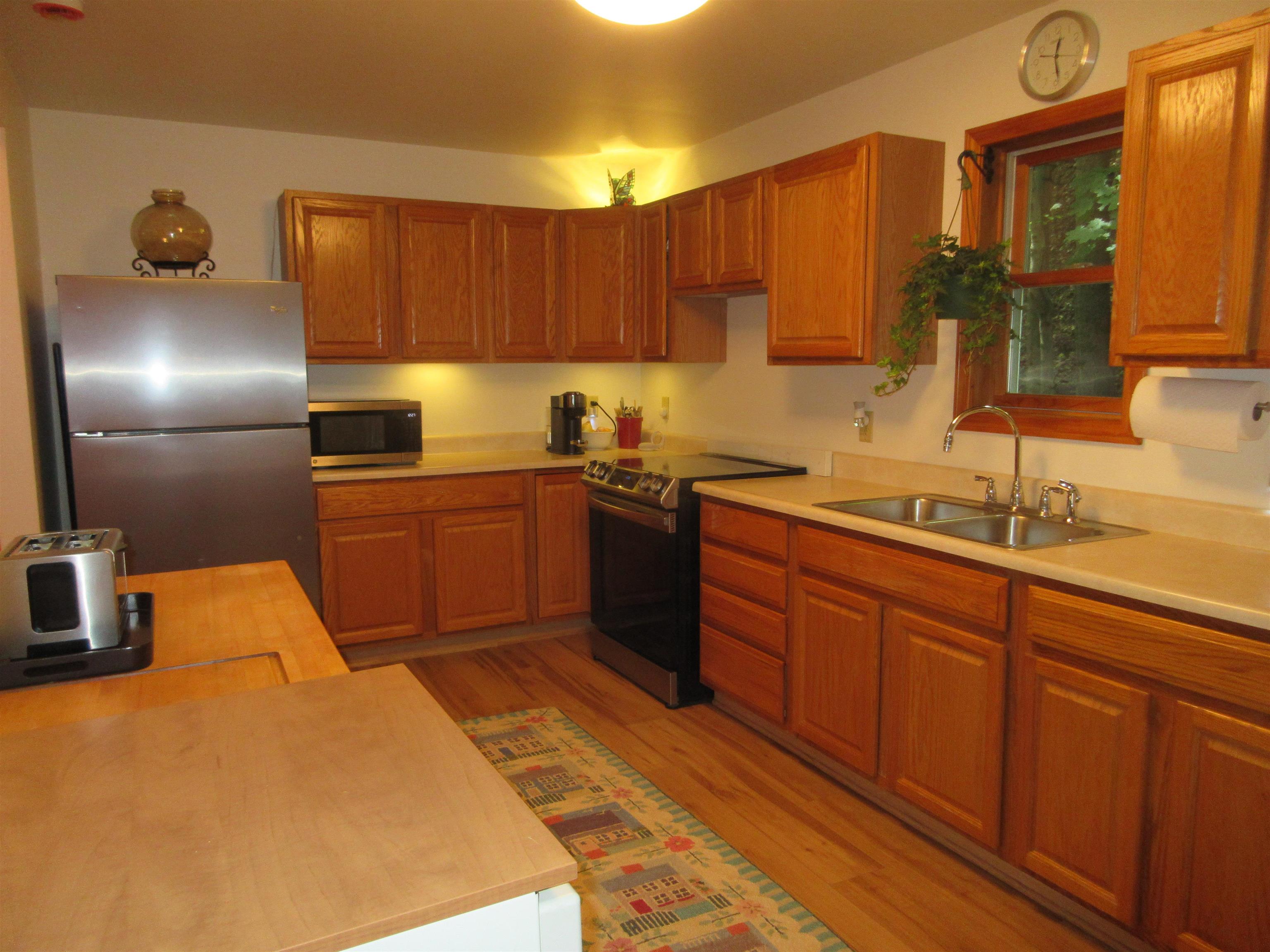 90 Wilsons Woods Road Brattleboro, VT 05301 - Photo 14 of 54
