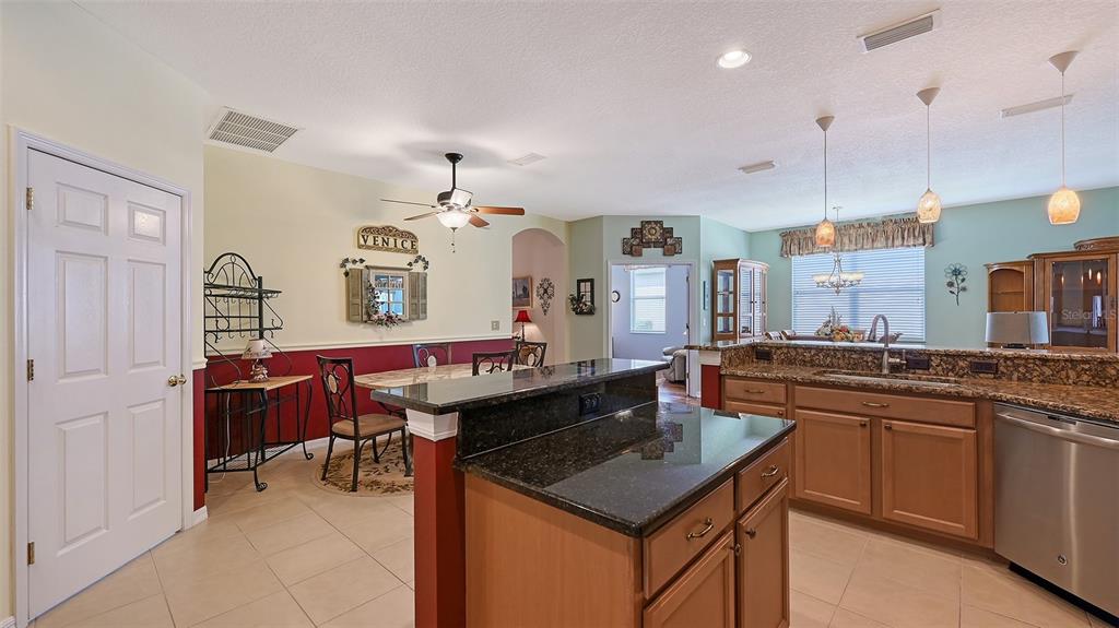 5238 Athens Way Venice, FL 34293 - Photo 18 of 47