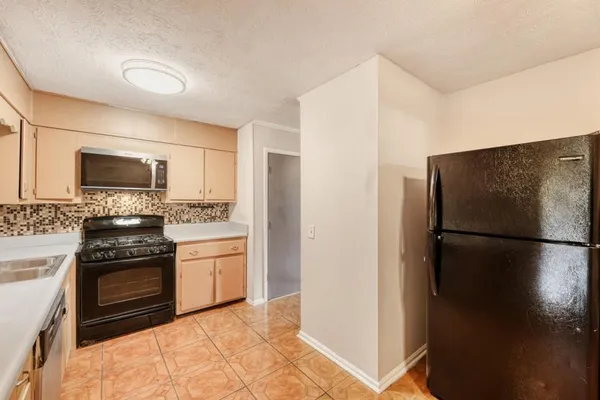 $1,900 | 3160 Kipling Drive, Powder Springs, GA 30127