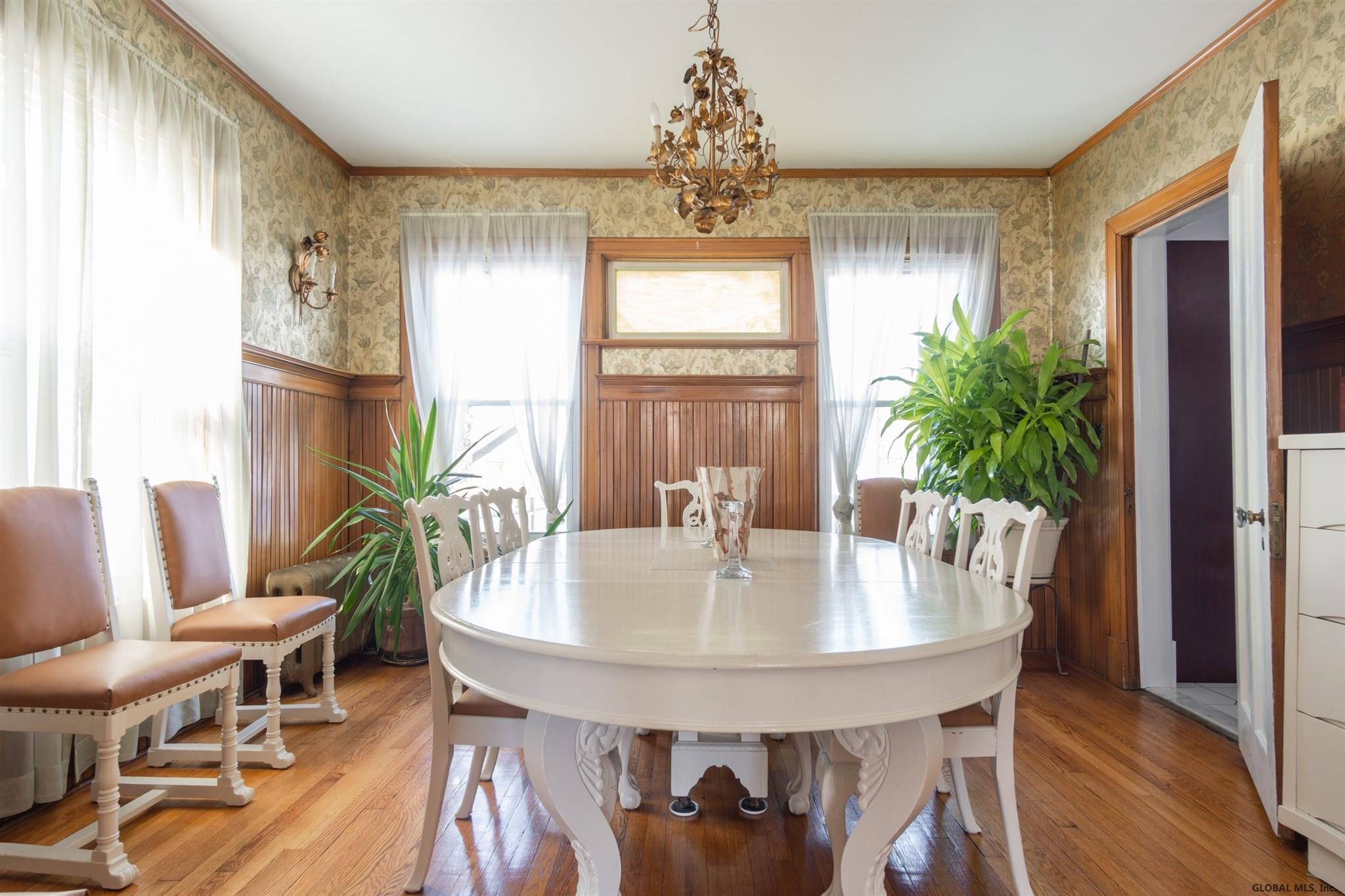 831 Wright Avenue Schenectady, NY 12309 - Photo 8 of 29 Photo 9