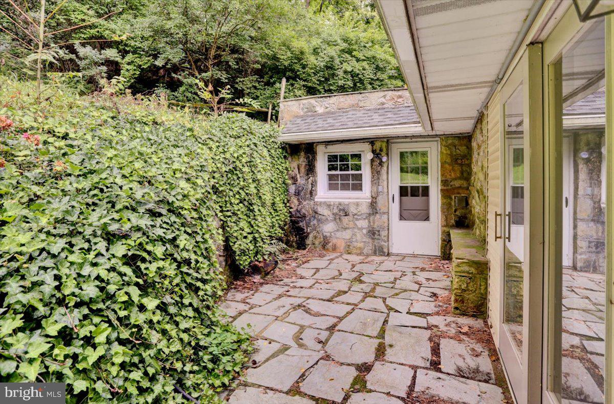 1412 Upper Van Reed Road Reading, PA 19605 - Photo 45 of 59