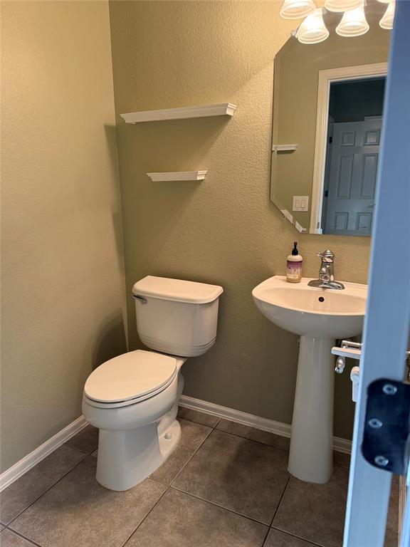2828 Cedar Ridge Lane Fort Worth, TX 76177 - Photo 13 of 25 half bath down