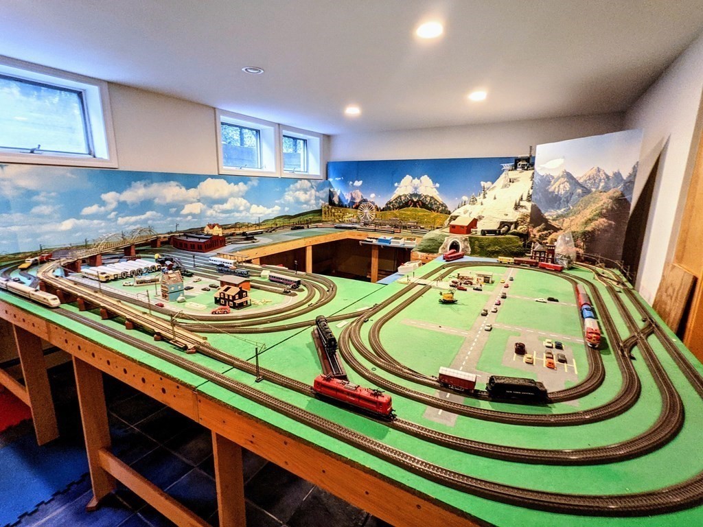 122 Clark Road Brookline, MA 02445 - Photo 33 of 40 a dining room with furniture and wooden floor