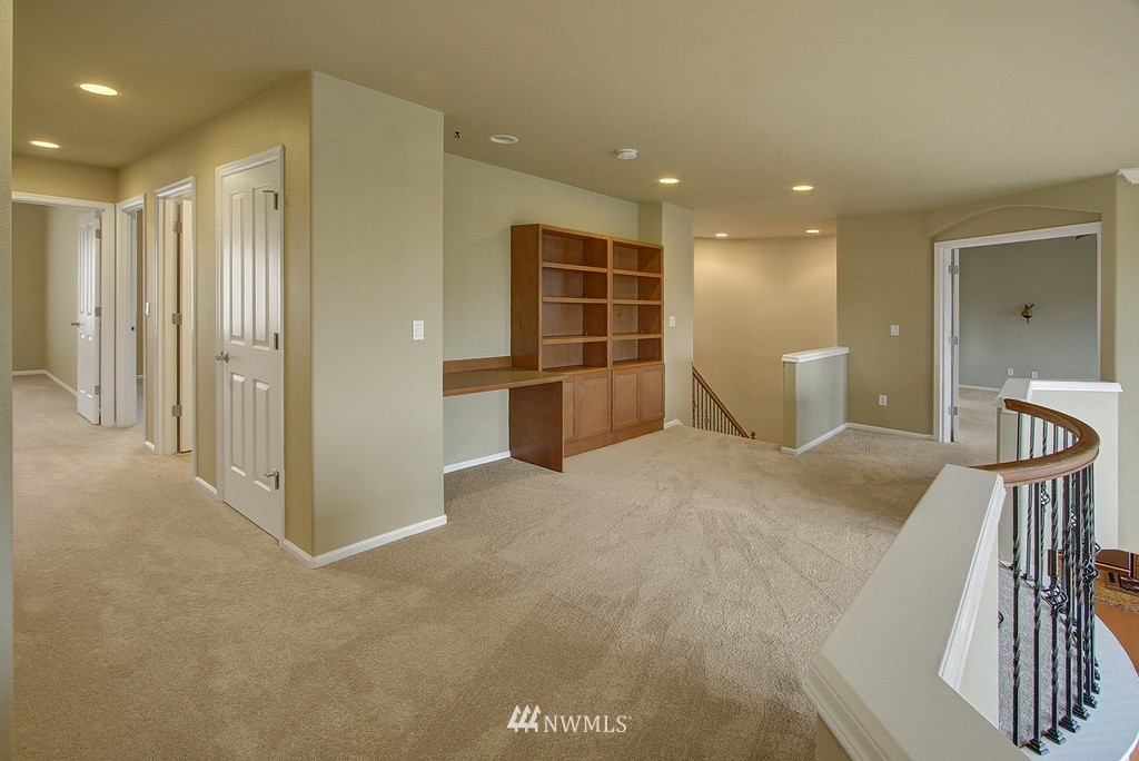 16953 164th Way Southeast Renton, WA 98058 - Photo 14 of 25