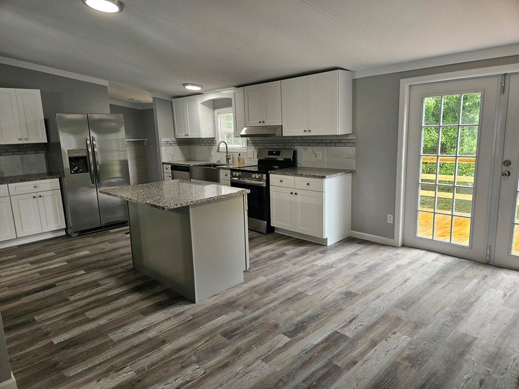 2894 Barker Road Ray City, GA 31645 - Photo 3 of 23 Gallery Image 3