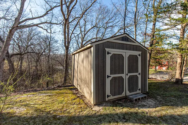 $149,900 | 110 Indian Hills Drive, Putnam, IL 61560