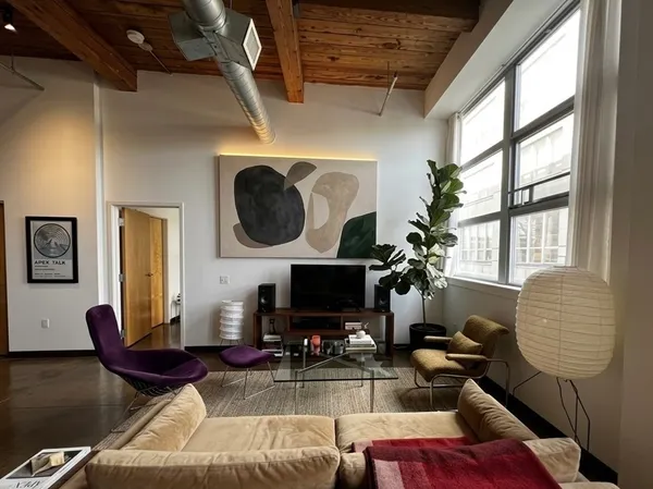 $3,500 | 120 Holmes Street, Unit 105, Quincy, MA 02171