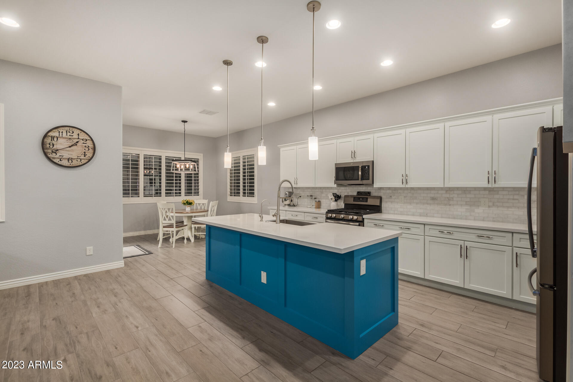 2637 East Stacey Road Gilbert, AZ 85298 - Photo 5 of 44 18 - Stacey