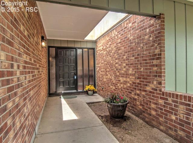 Private walk way into home
