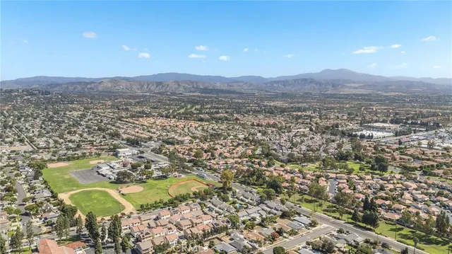 $1,250,000 | 1865 Harvest Circle, Tustin, CA 92780
