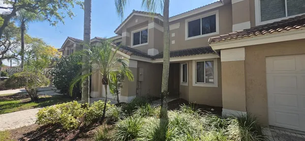 $2,750 | 1078 Southwest 158th Way, Unit 33, Pembroke Pines, FL 33027