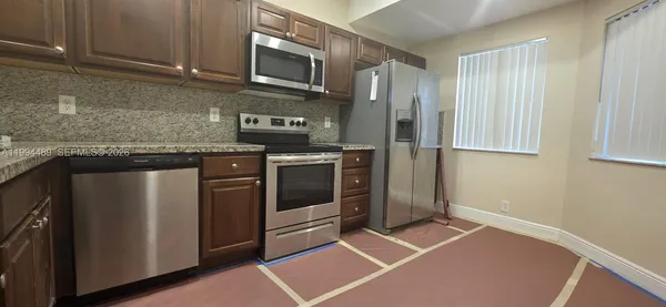 $2,750 | 1078 Southwest 158th Way, Unit 33, Pembroke Pines, FL 33027