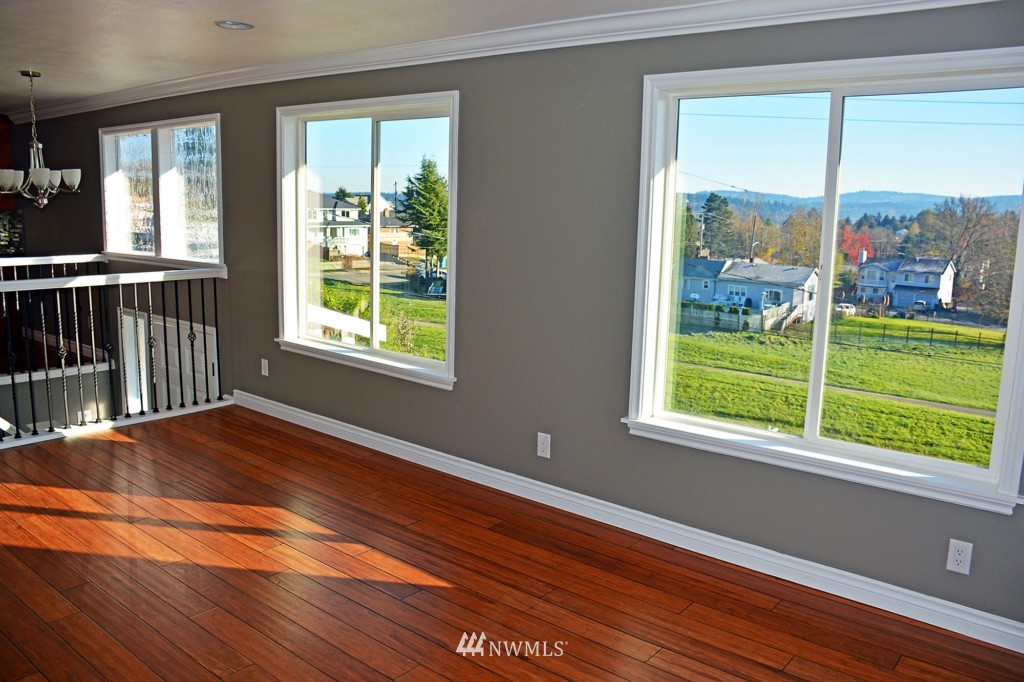 4801 South Roxbury Street Seattle, WA 98118 - Photo 6 of 18